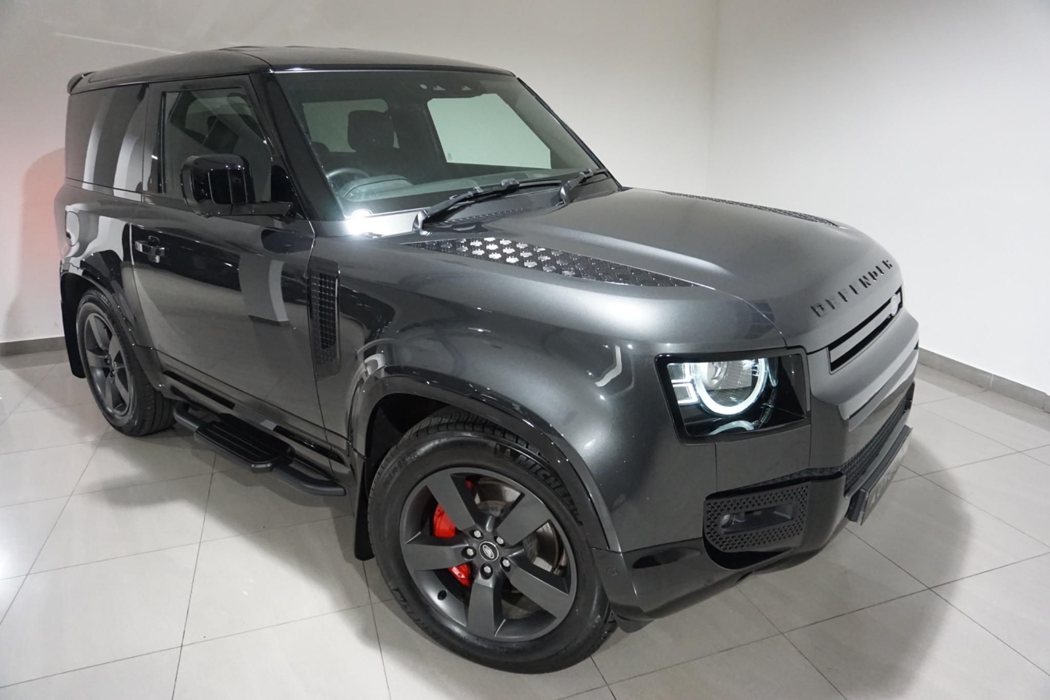 Land Rover Defender 90 3.0 D300 MHEV X-Dynamic HSE Hard Top SUV Auto 4WD SWB Euro 6 (s/s) 3dr
